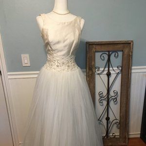 wedding gown